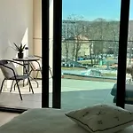 Baltic Infinity 417 - & Pool Access *